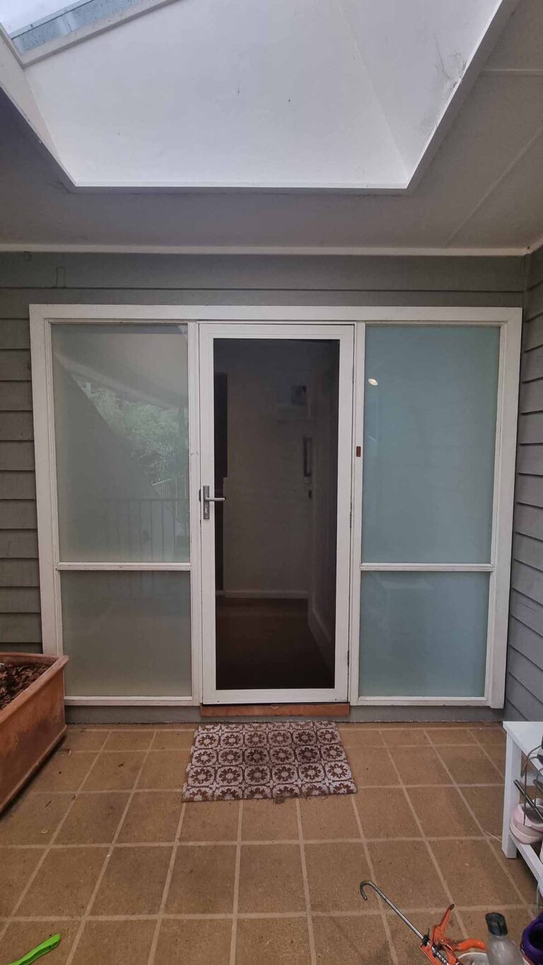 Sharp Glass Solutions Sydney 40 768x1365