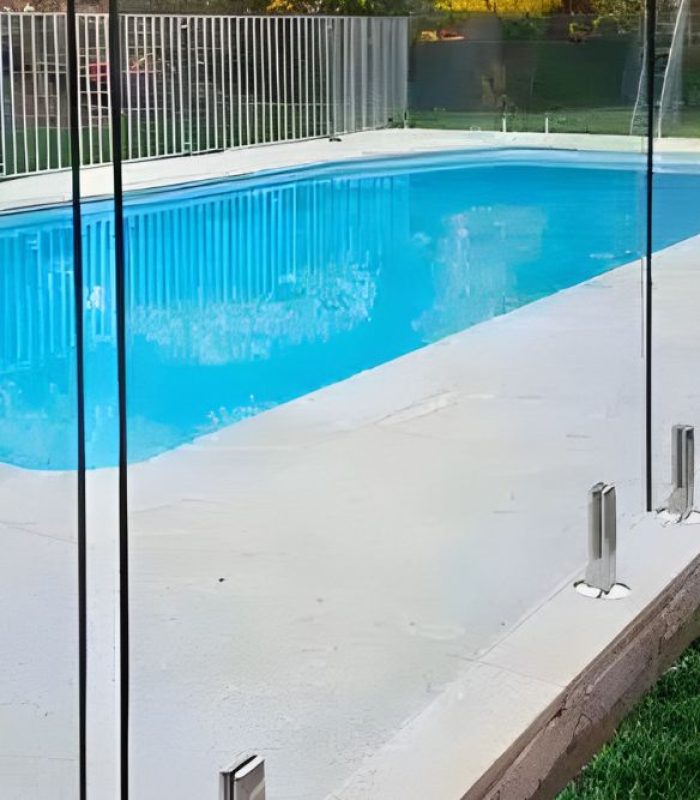 glass-pool-fance-banner-sharp-glass-solutions